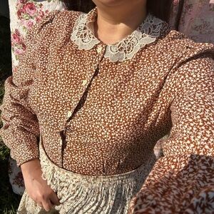 Brown Floral Lace-Collar Blouse - Women